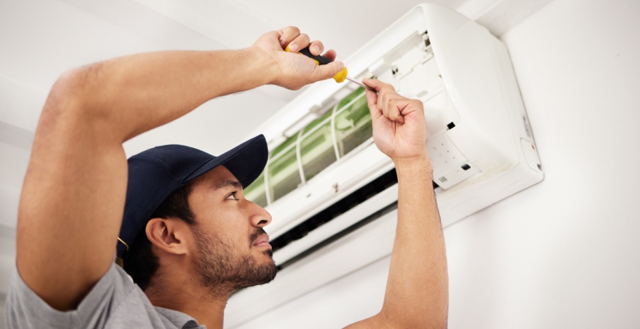 Does your Air Conditioner Need Professional Servicing? Signs to Watch Out For!